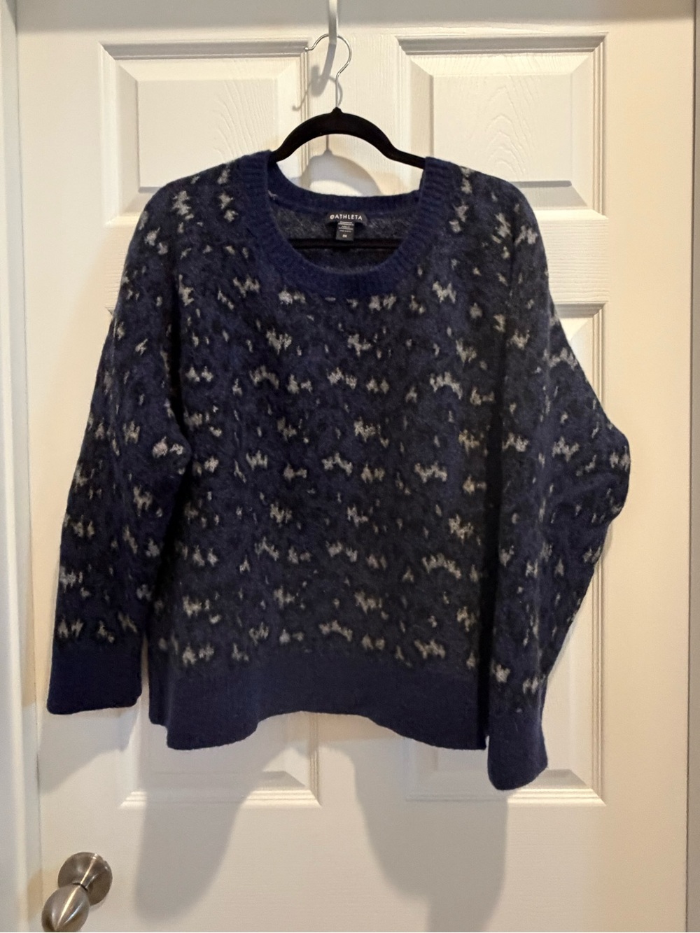 Athleta Navy and Light Gray Patterned Crewneck Sweater